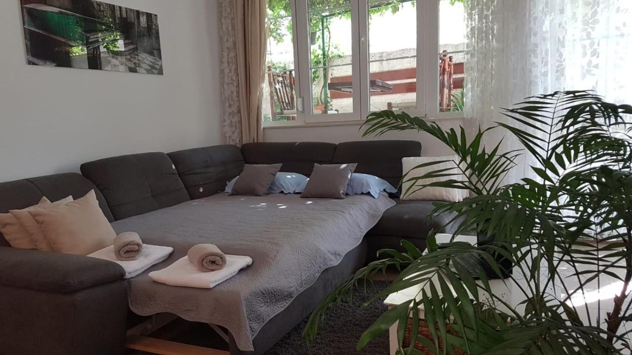Apartments Anica & Gabriela Макарска Экстерьер фото